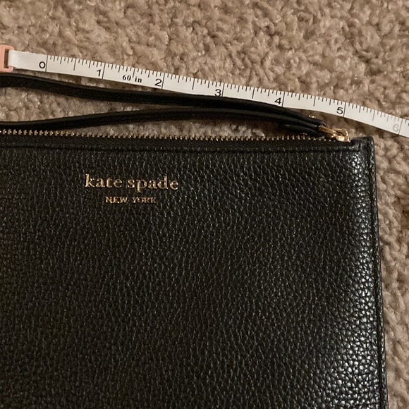 Kate spade wristlet - Picture 8 of 8